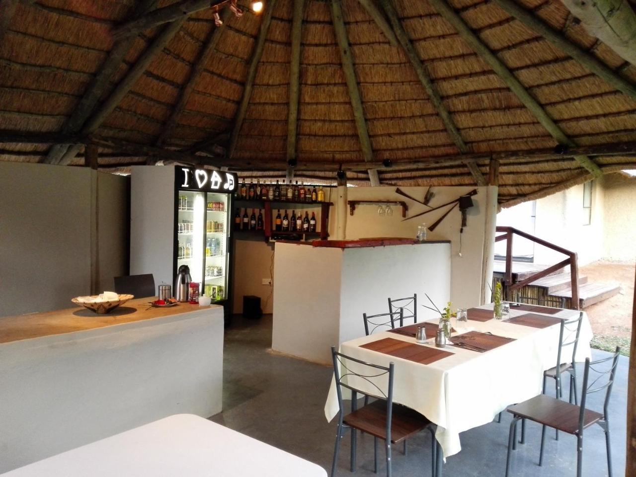 Chobe Sunset Chalets Lesoma Esterno foto