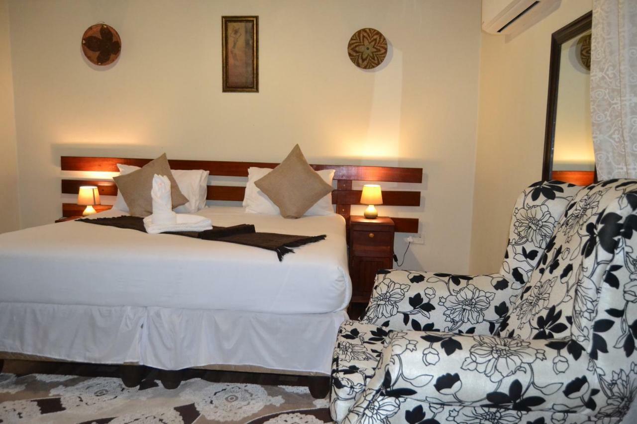 Chobe Sunset Chalets Lesoma Esterno foto