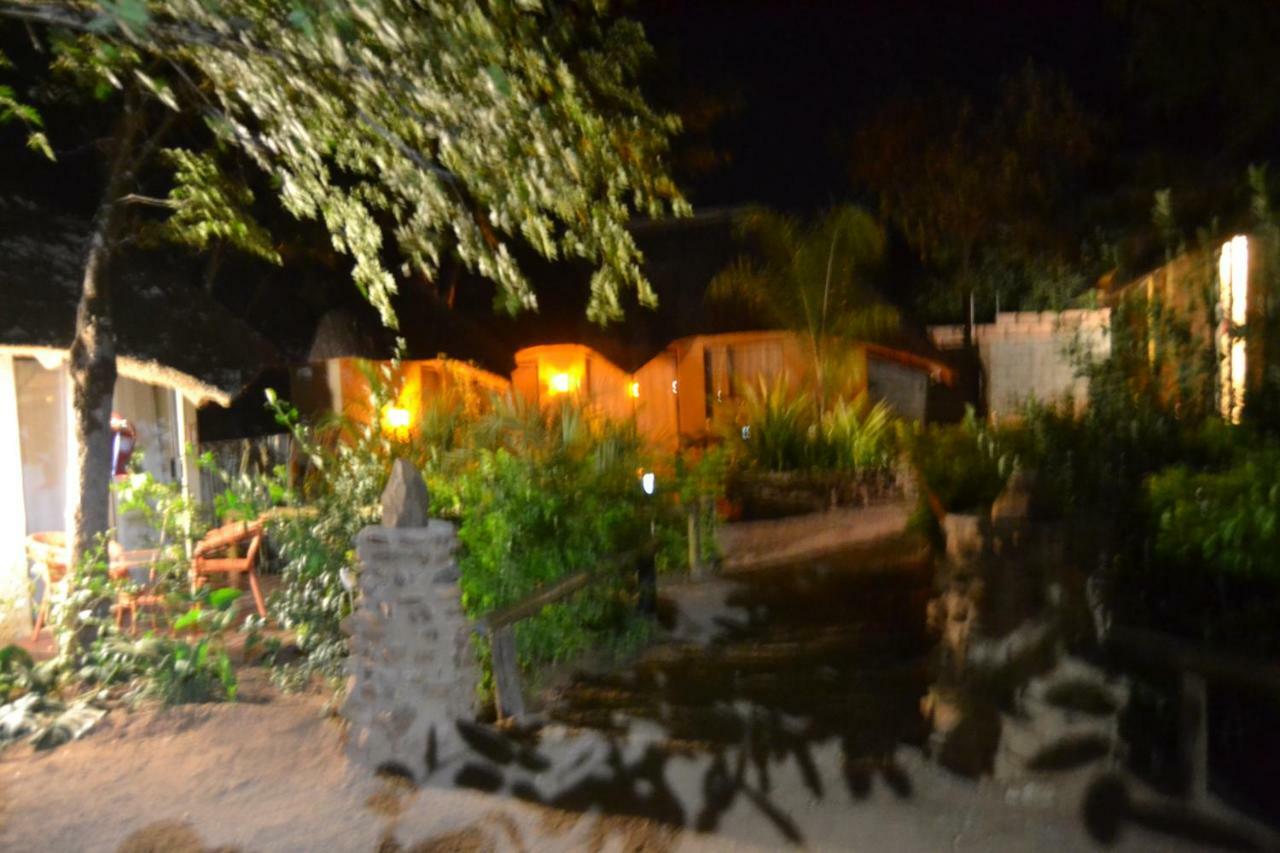 Chobe Sunset Chalets Lesoma Esterno foto